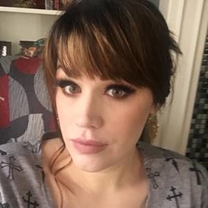 Meet your Posher, Liz